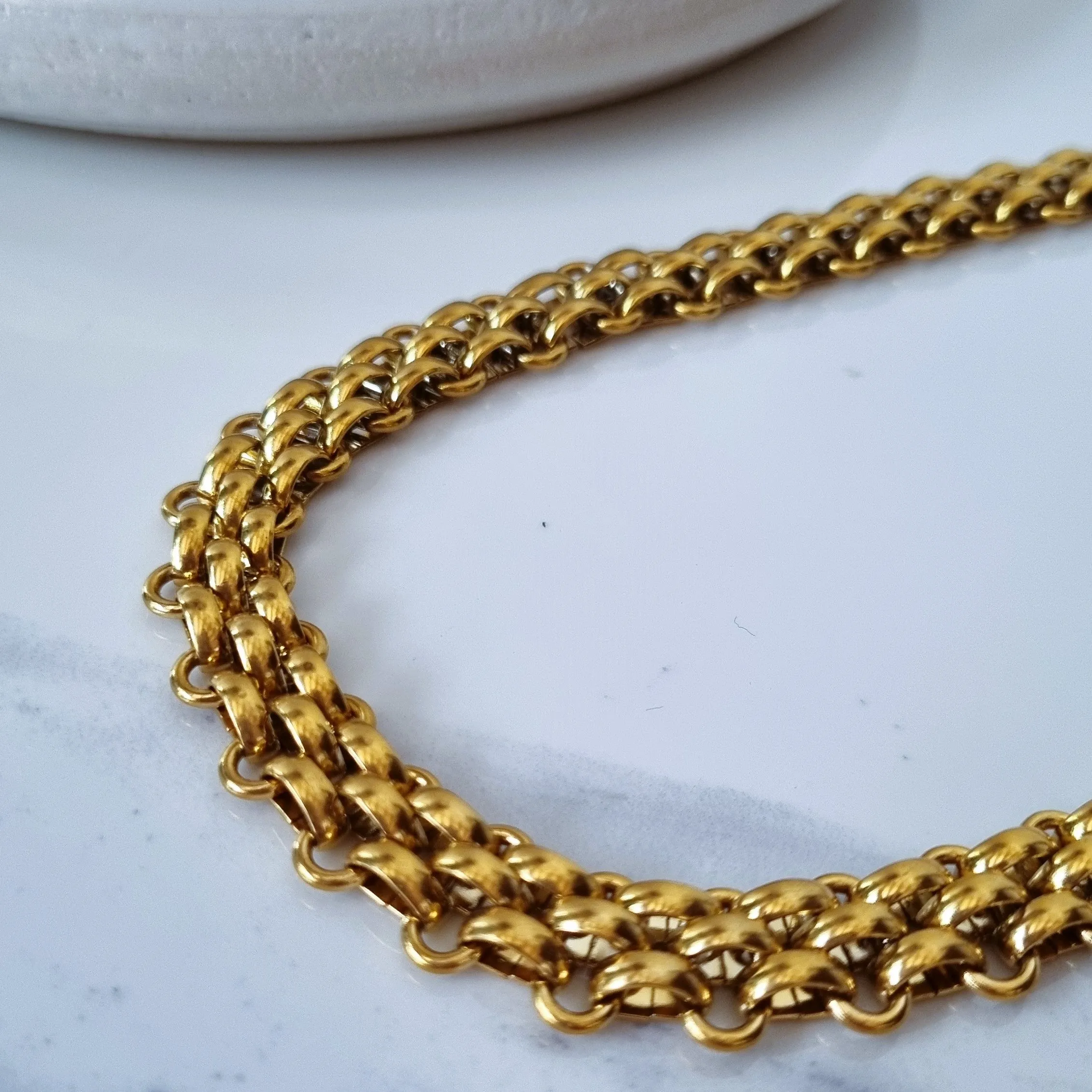 Bold gold necklace