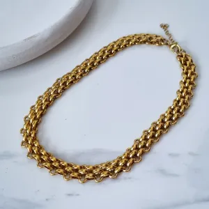 Bold gold necklace